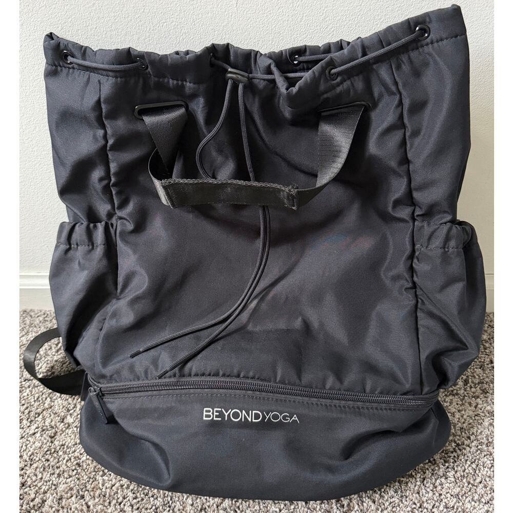 Beyond Yoga convertible gym bag